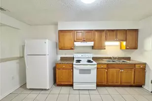 2559 Elm Ave, Lake Wales, FL 33898 - Photo 6