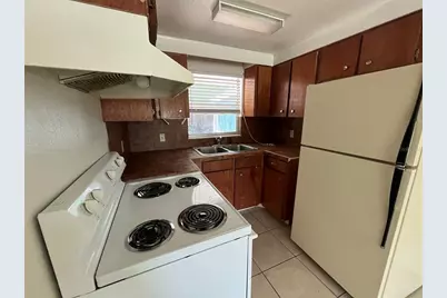 311 4th Street N #2, Lake Wales, FL 33853 - Photo 6