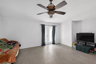 1906 Manatee Ln, Kissimmee, FL 34759 - Photo 4