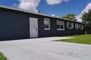 852 Derbyshire Rd, Daytona Beach, FL 32117 - Photo 4