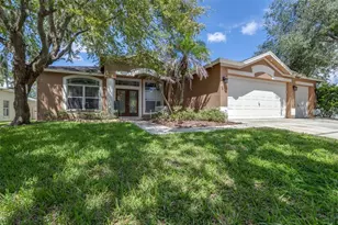 17012 Falconridge Rd, Lithia, FL 33547 - Photo 8