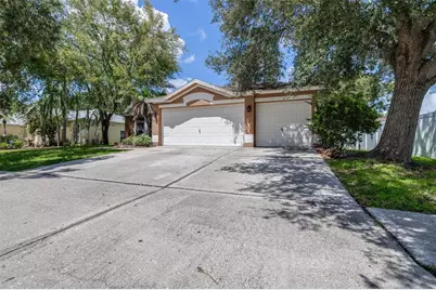 17012 Falconridge Road, Lithia, FL 33547 - Photo 4