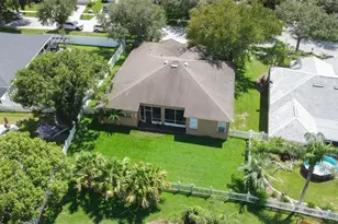 17012 Falconridge Rd, Lithia, FL 33547 - Photo 74
