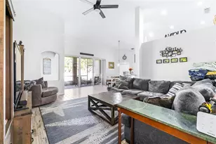 17012 Falconridge Rd, Lithia, FL 33547 - Photo 18