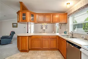 8574 Breeze Hill Dr, Lake Wales, FL 33898 - Photo 12