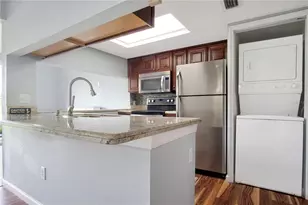 154 Orchid Dr, Davenport, FL 33897 - Photo 8