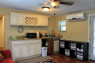 3046 Spirit Lake Dr, Winter Haven, FL 33880 - Photo 4