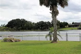 3046 Spirit Lake Dr, Winter Haven, FL 33880 - Photo 8