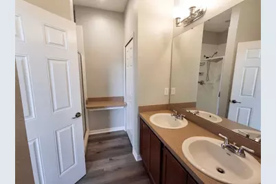 8319 King Blossom Court, Tampa, FL 33615 - Photo 12
