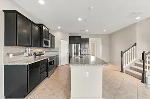 8734 Hinsdale Heights Dr, Polk City, FL 33868 - Photo 14