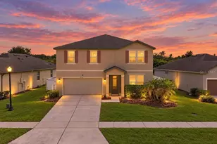 8734 Hinsdale Heights Dr, Polk City, FL 33868 - Photo 2