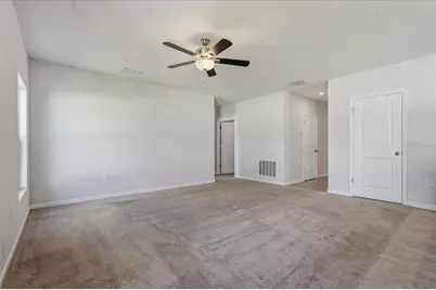813 Eagle Rock Ter, Winter Haven, FL 33880 - Photo 2