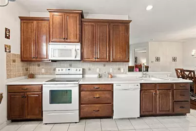 5281 Pebble Beach Boulevard, Winter Haven, FL 33884 - Photo 14