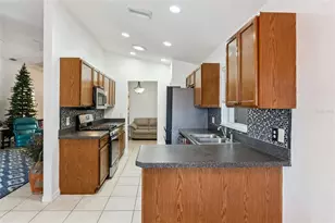 452 Lake Suzanne Dr, Lake Wales, FL 33859 - Photo 8