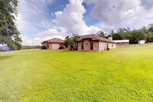 17210 Parrish Grove Rd, Dade City, FL 33523 - Photo 2
