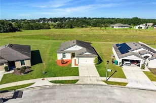 1503 Swan Lake Cir, Dundee, FL 33838 - Photo 2