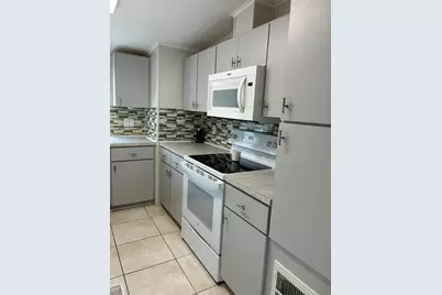 7088 Tamarind Drive, Lake Wales, FL 33898 - Photo 4