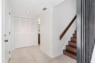 1836 N Crystal Lake Dr, Lakeland, FL 33801 - Photo 2