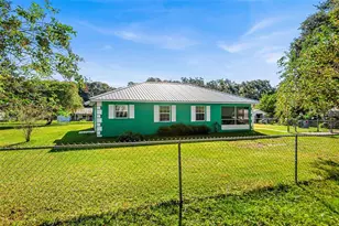 1703 Oakland Rd W, Lakeland, FL 33801 - Photo 1