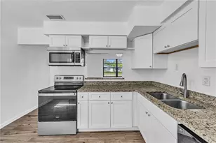 218 6th Jpv St, Winter Haven, FL 33880 - Photo 6