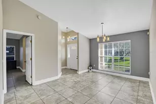 302 N Webb Rd, Plant City, FL 33566 - Photo 8