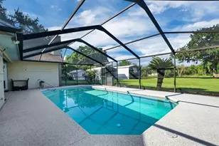 302 N Webb Rd, Plant City, FL 33566 - Photo 32