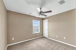 4019 Winding Vine Dr, Lakeland, FL 33812 - Photo 14