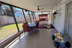4413 Crestwood Dr N, Saint Petersburg, FL 33714 - Photo 20