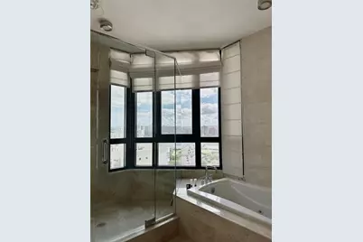 35 Av. Luis MuÃ‘oz Rivera #1202, San Juan, PR 00901 - Photo 22