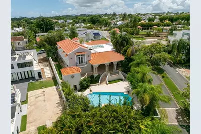 Paseo De La Fuente Tivoli St #D9, San Juan, PR 00926 - Photo 4