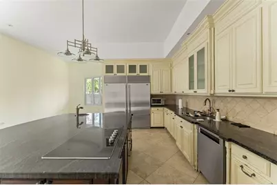 Paseo De La Fuente Tivoli St #D9, San Juan, PR 00926 - Photo 12