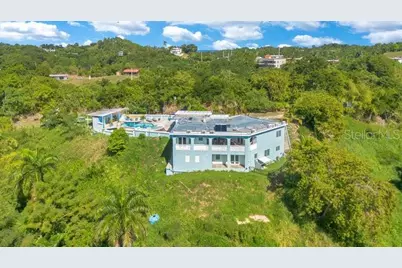 Villa Azul - Ensenada Carr 414, Rincon, PR 00677 - Photo 18