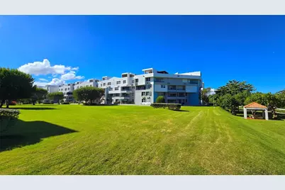 St 686 Cond. Chalets De La Playa #579, Vega Baja, PR 00693 - Photo 26