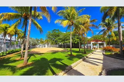 St 686 Cond. Chalets De La Playa #579, Vega Baja, PR 00693 - Photo 32