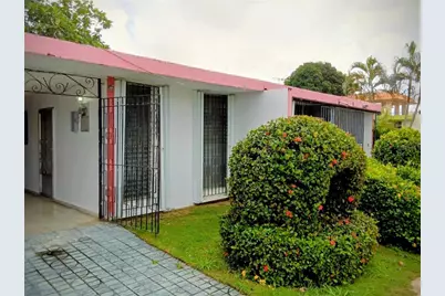 Calle 87 Villa Carolina #77-27, Carolina, PR 00985 - Photo 1