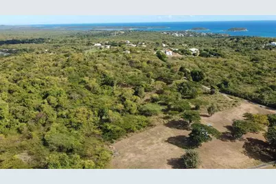 55 Calle La Llave, Vieques, PR 00765 - Photo 1