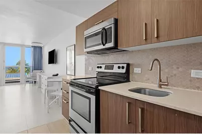 6165 Isla Verde Ave. #377, Carolina, PR 00979 - Photo 4