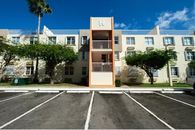 Pr-187 Km 10.70 Cond. Malibu Beach, Mediania Baja Sector #303-PH, Loiza, PR 00772 - Photo 2