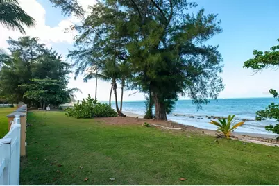 Pr-187 Km 10.70 Cond. Malibu Beach, Mediania Baja Sector #303-PH, Loiza, PR 00772 - Photo 16