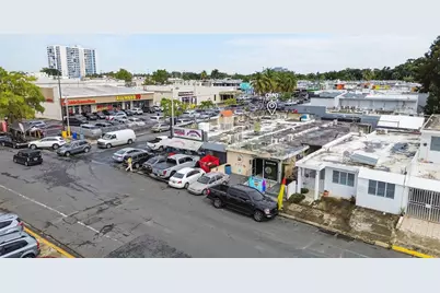 Urb. La Rosaleda Ea10 Ave. Boulevard Monroig, Toa Baja, PR 00949 - Photo 1