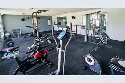 1700 C. Federico Montilla Condominio Torres Del Parque #608, Bayamon, PR 00956 - Photo 12