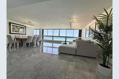 4531 Av. Isla Verde #1102, Carolina, PR 00979 - Photo 2