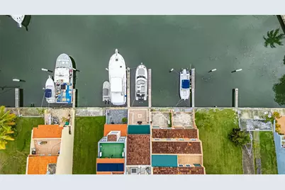 25 Plaza Mayor, Humacao, PR 00791 - Photo 8