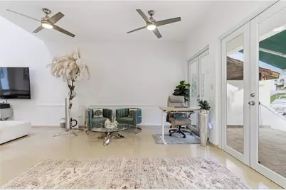 25 Plaza Mayor, Humacao, PR 00791 - Photo 16