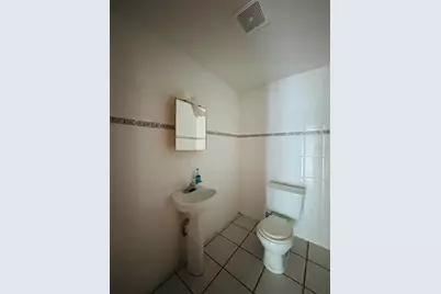 #60 Unidad B Calle Dr. Lopez, Fajardo, PR 00738 - Photo 10