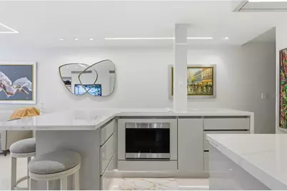 3409 Ave. Isla Verde #404, Carolina, PR 00979 - Photo 18