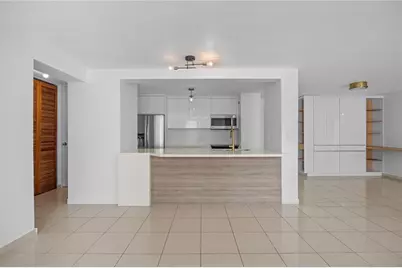 576 Ave. Arterial B, Coliseum Tower #809, San Juan, PR 00918 - Photo 2