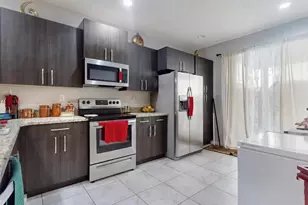 1452 SE 24th Ave, Homestead, FL 33035 - Photo 1
