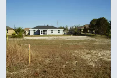 3527 E Gator Circle, Cape Coral, FL 33909 - Photo 4