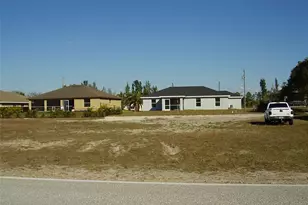 3527 E Gator Cir, Cape Coral, FL 33909 - Photo 1